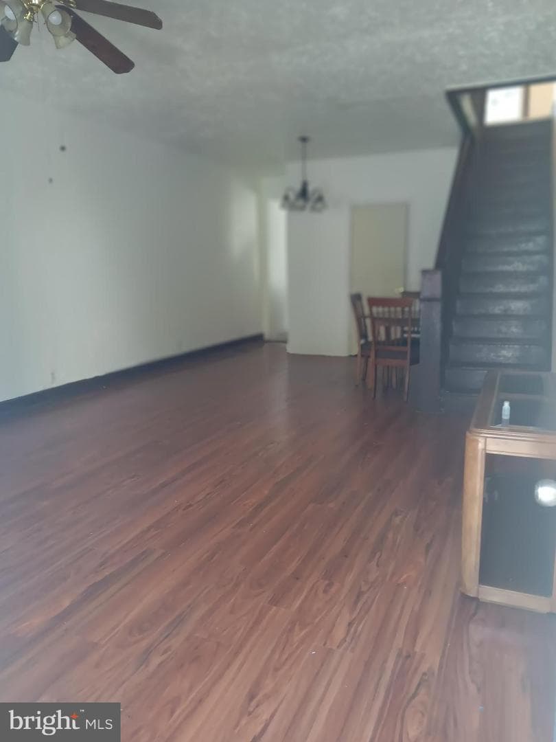 2534 W Sergeant Street photo 3