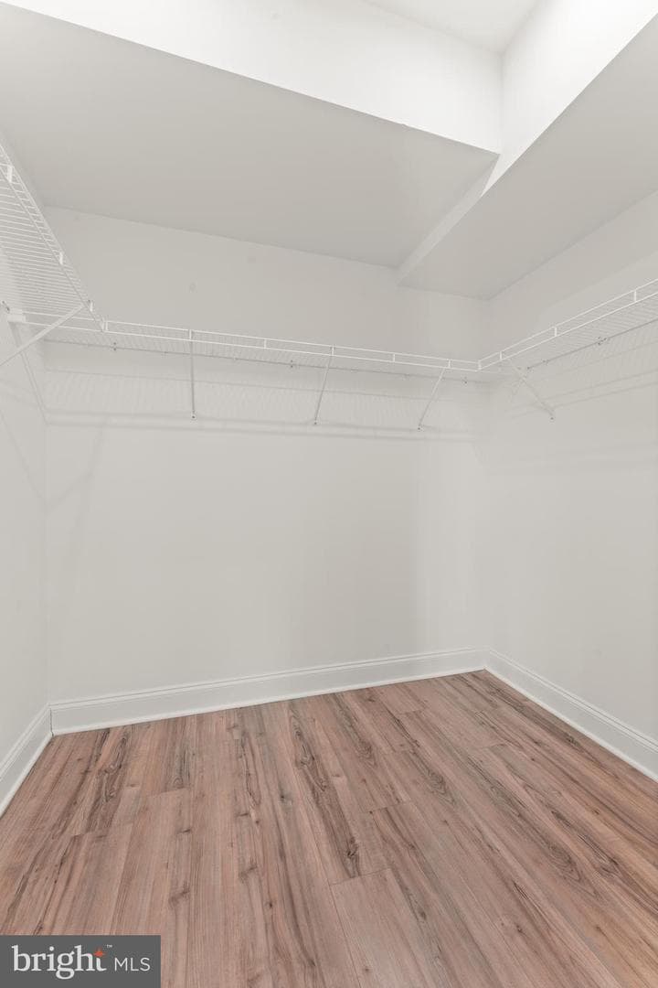 257 E Sharpnack Street photo 33