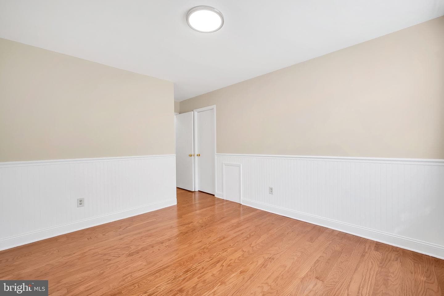 9376 Neil Road #a photo 11