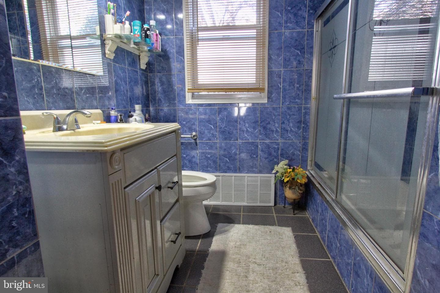 1336 Longshore Avenue photo 11