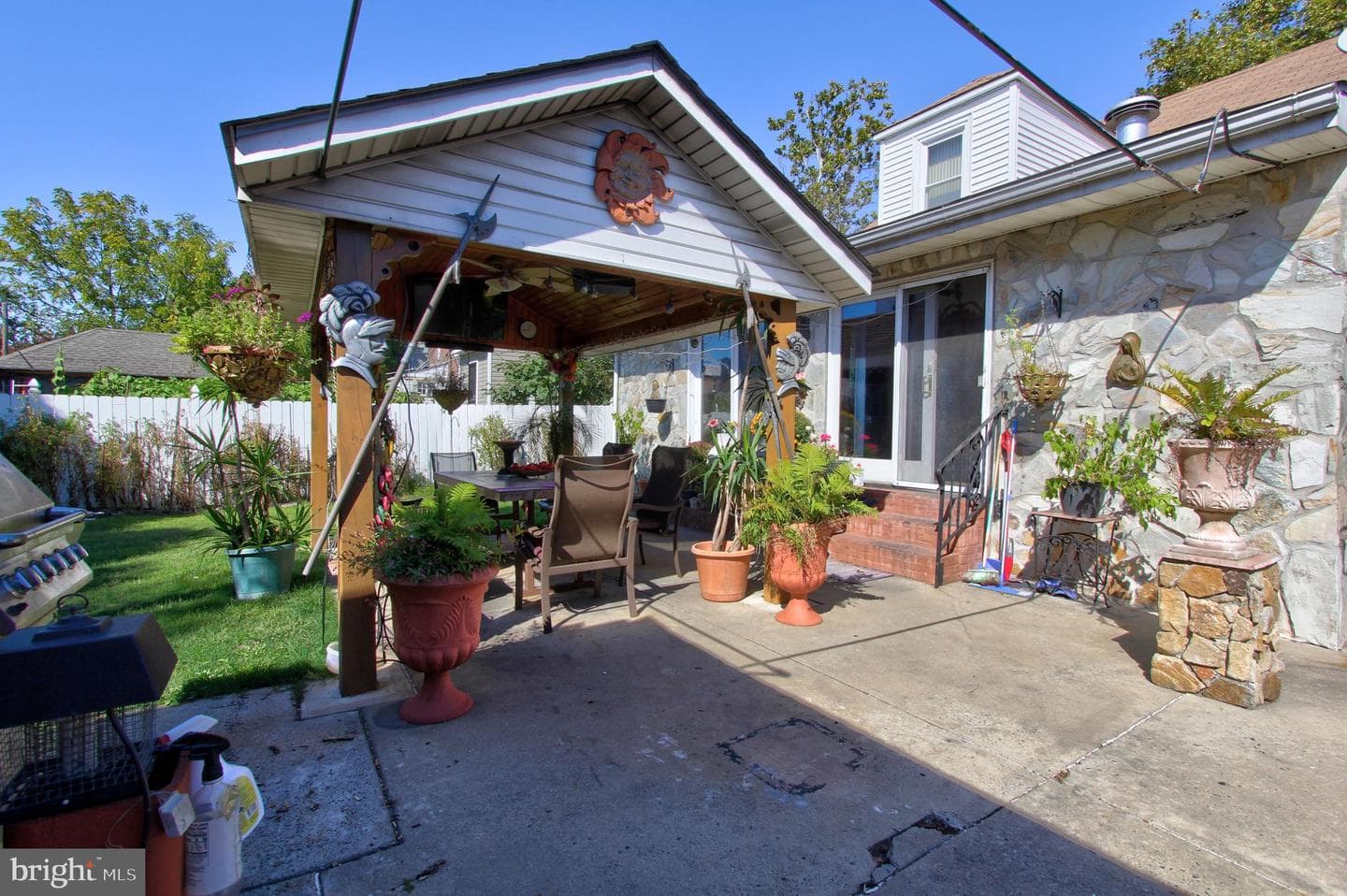 1336 Longshore Avenue photo 29