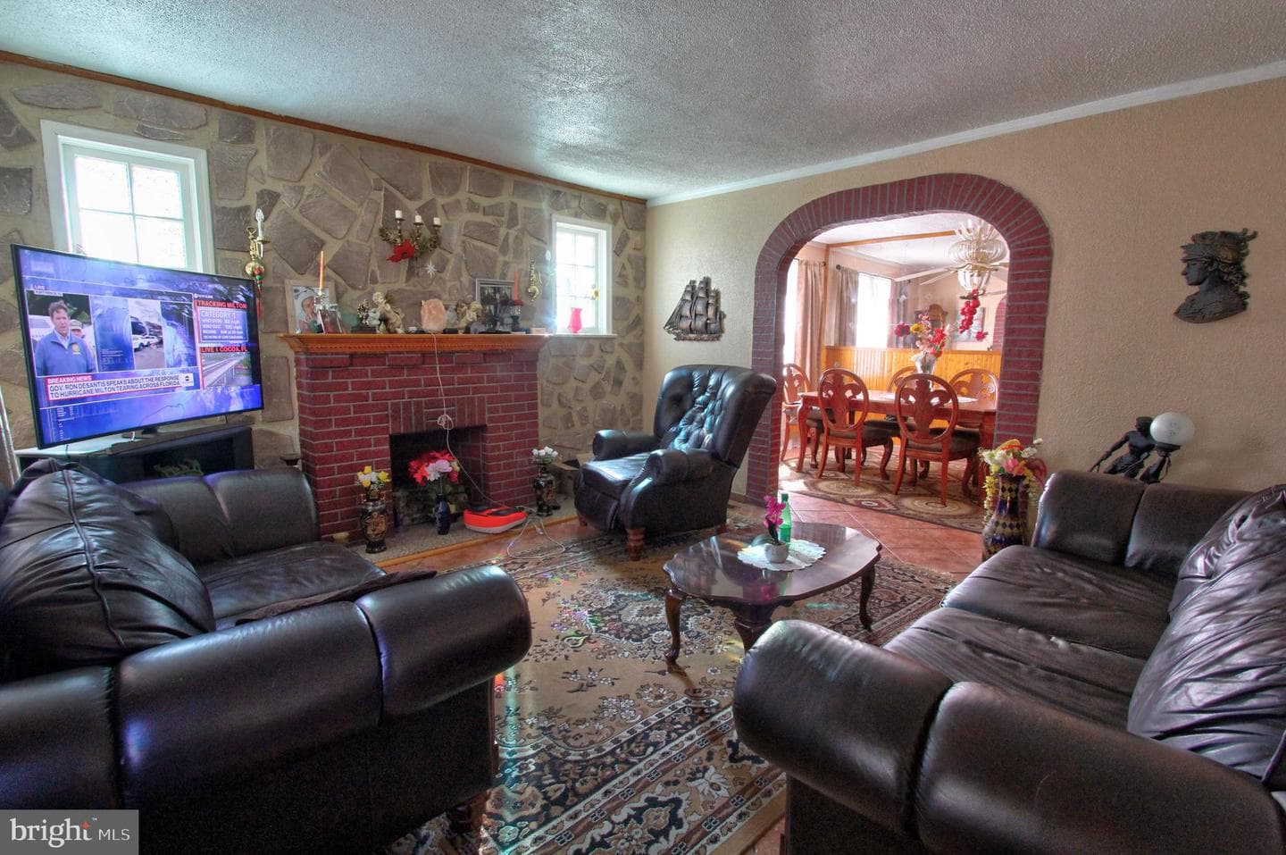 1336 Longshore Avenue photo 6