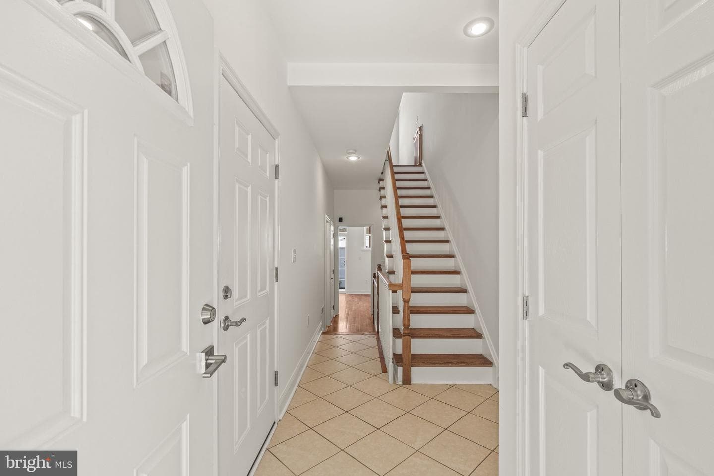1011 S Dorrance Street photo 2