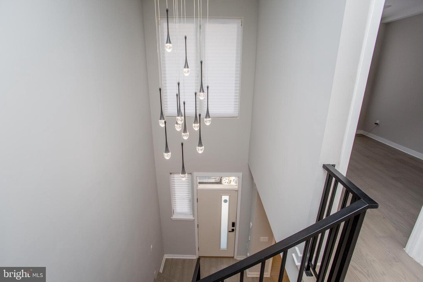 1214 E Fletcher Street photo 26
