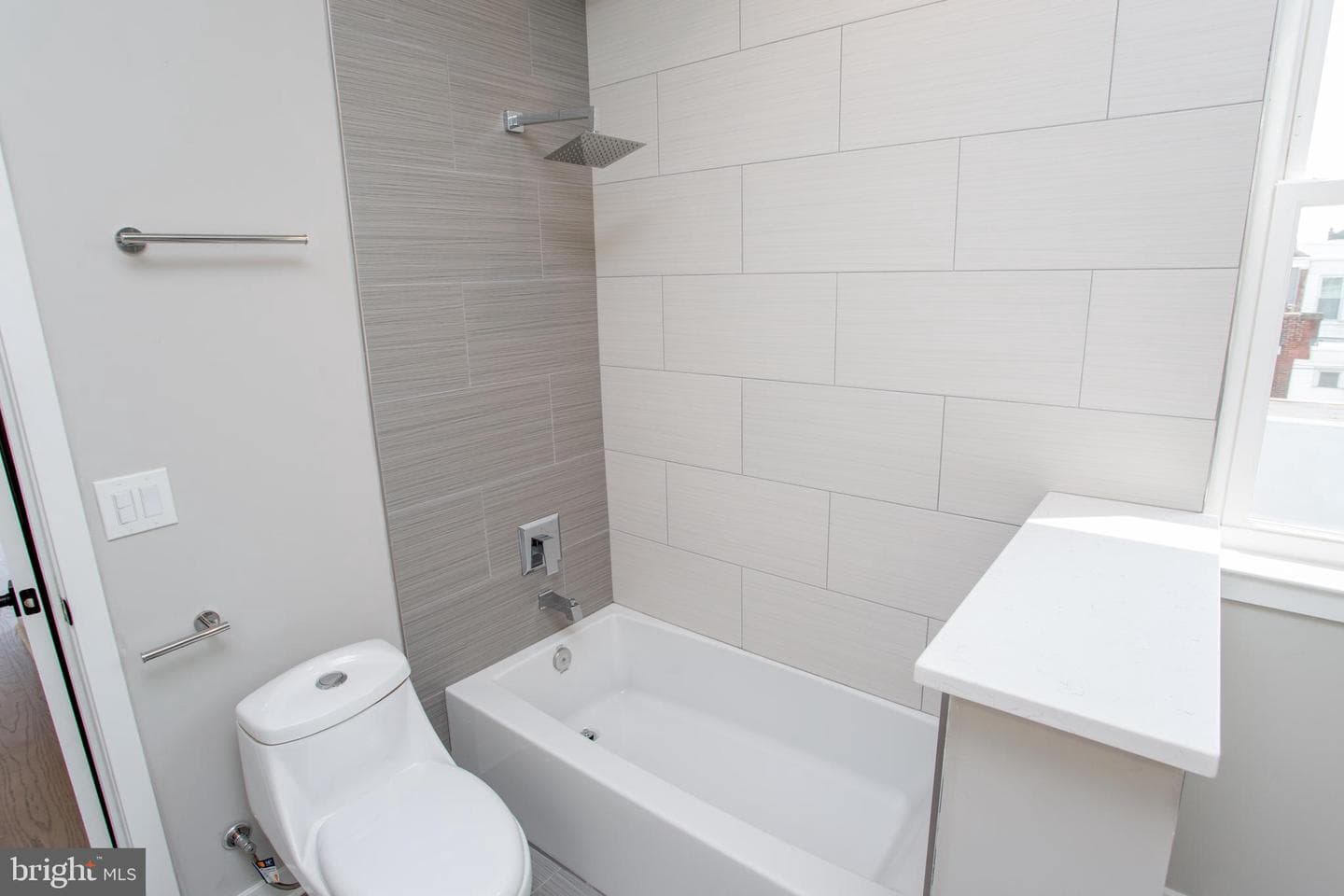 1214 E Fletcher Street photo 50