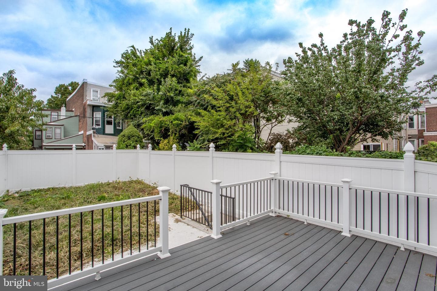 1214 E Fletcher Street photo 71