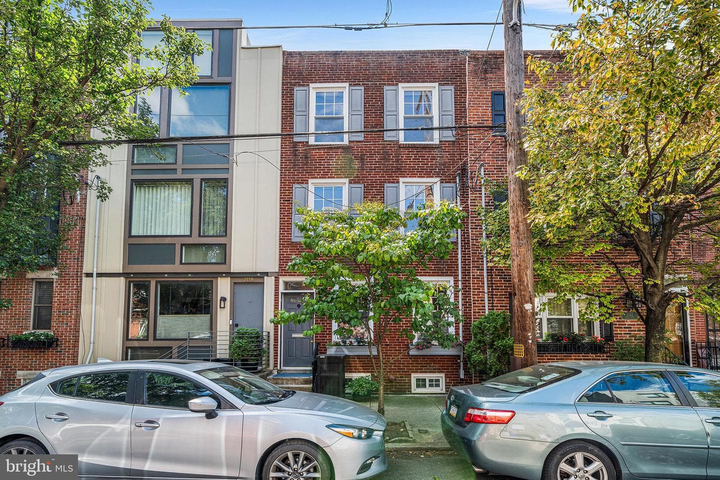 2140 Catharine Street photo 34