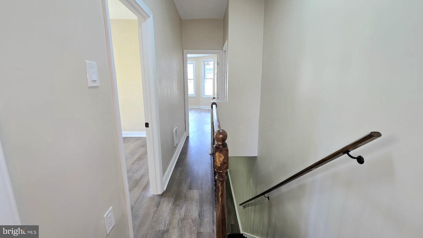 2811 N Croskey Street photo 22