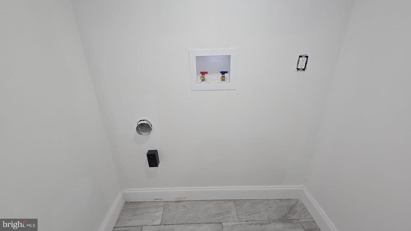 2811 N Croskey Street photo 45