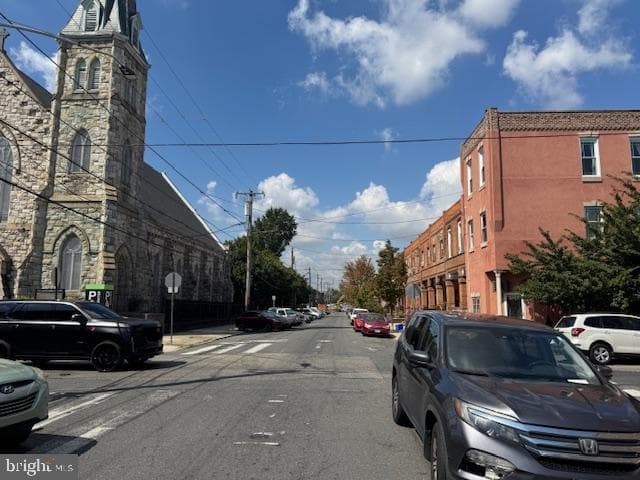 1738 Wolf Street photo 4