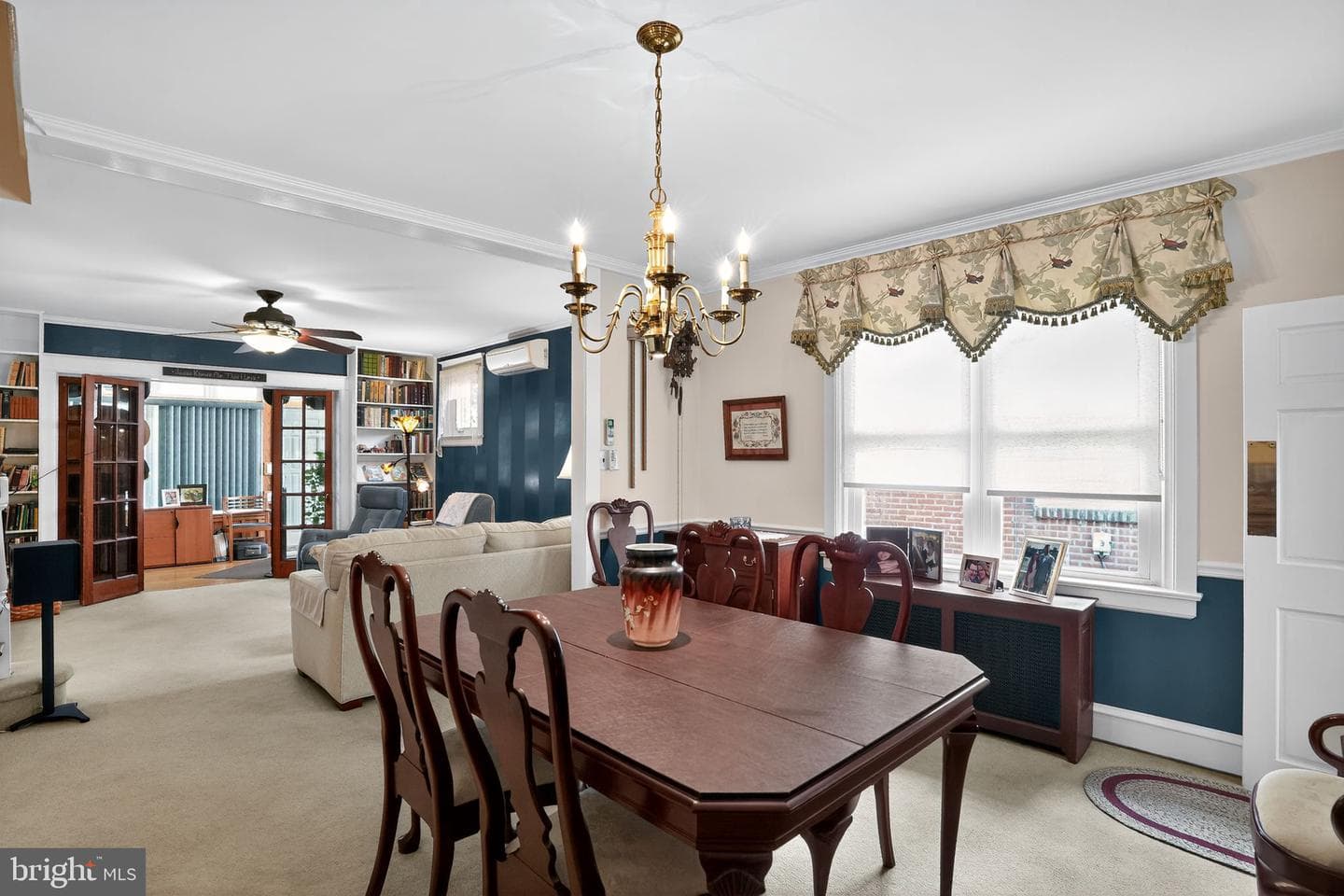 4417 Tyson Avenue photo 4