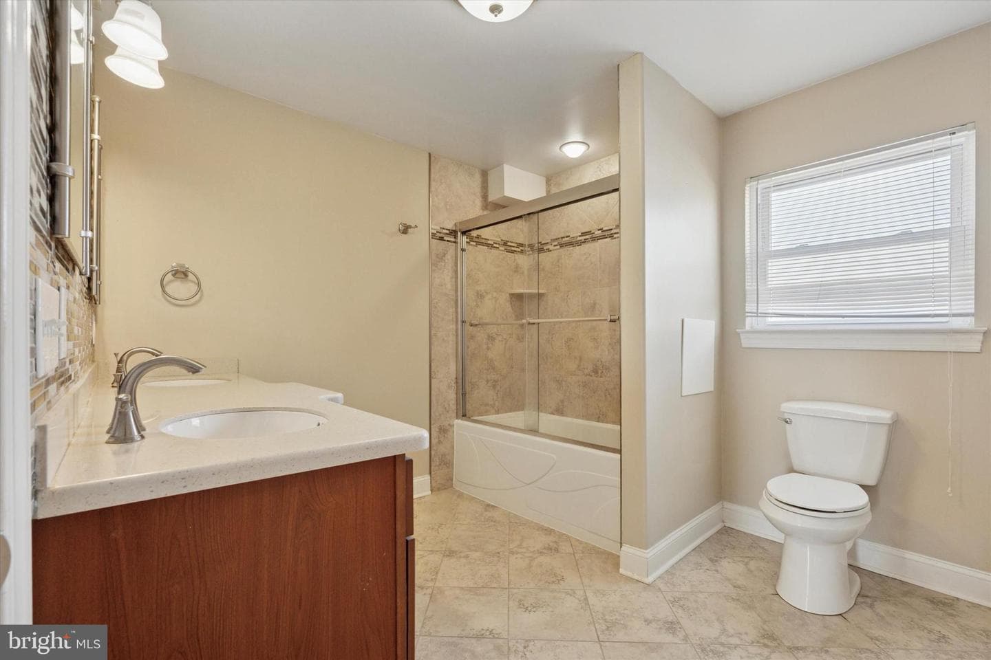 2137 Federal Street photo 17