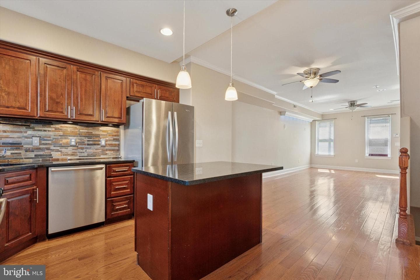 2137 Federal Street photo 8