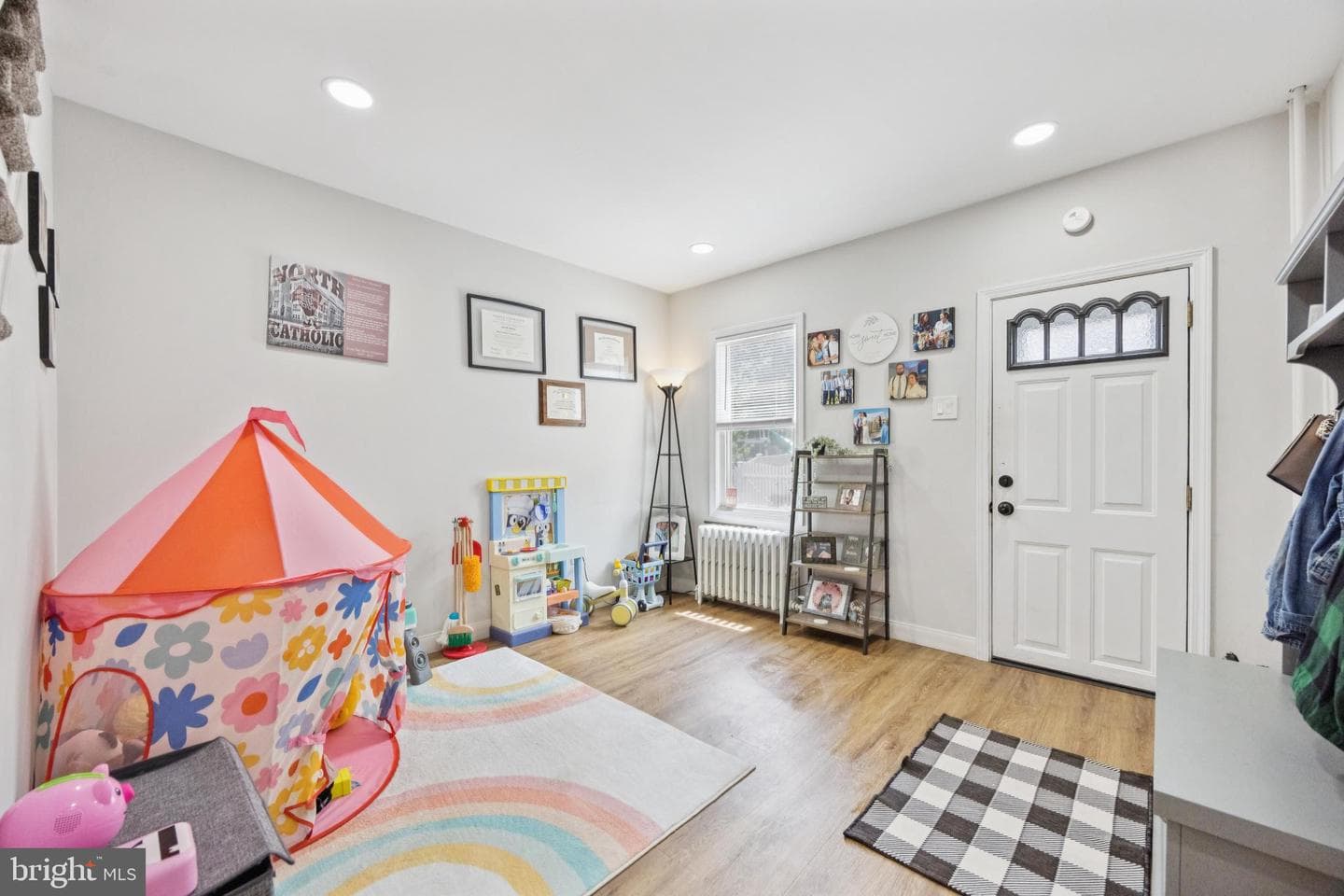4702 Almond Street photo 2