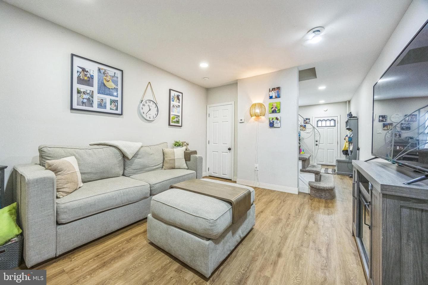 4702 Almond Street photo 4