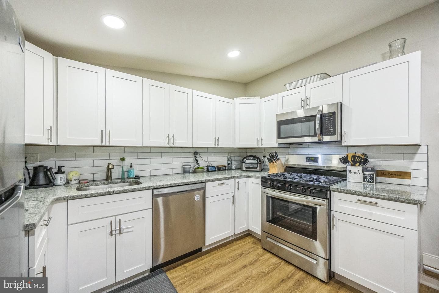 4702 Almond Street photo 6