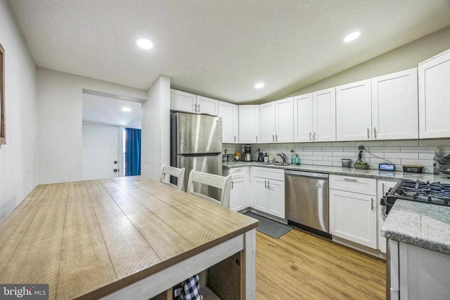 4702 Almond Street photo 7