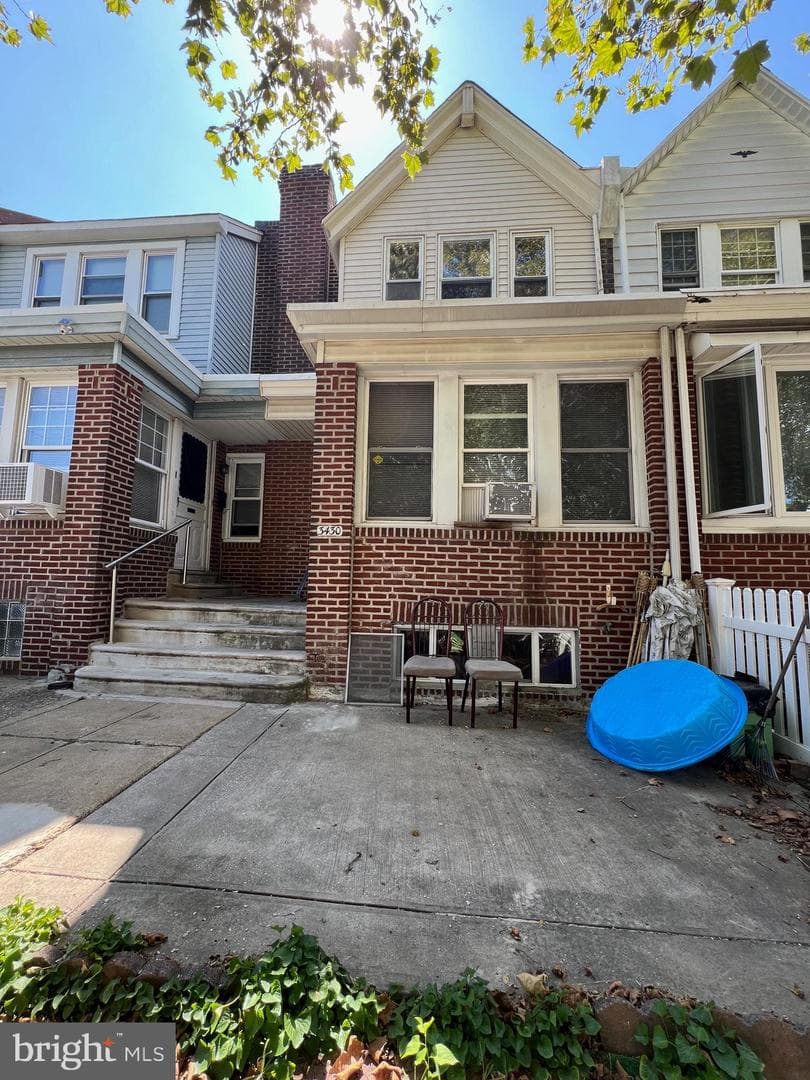 3430 Friendship Street photo 1