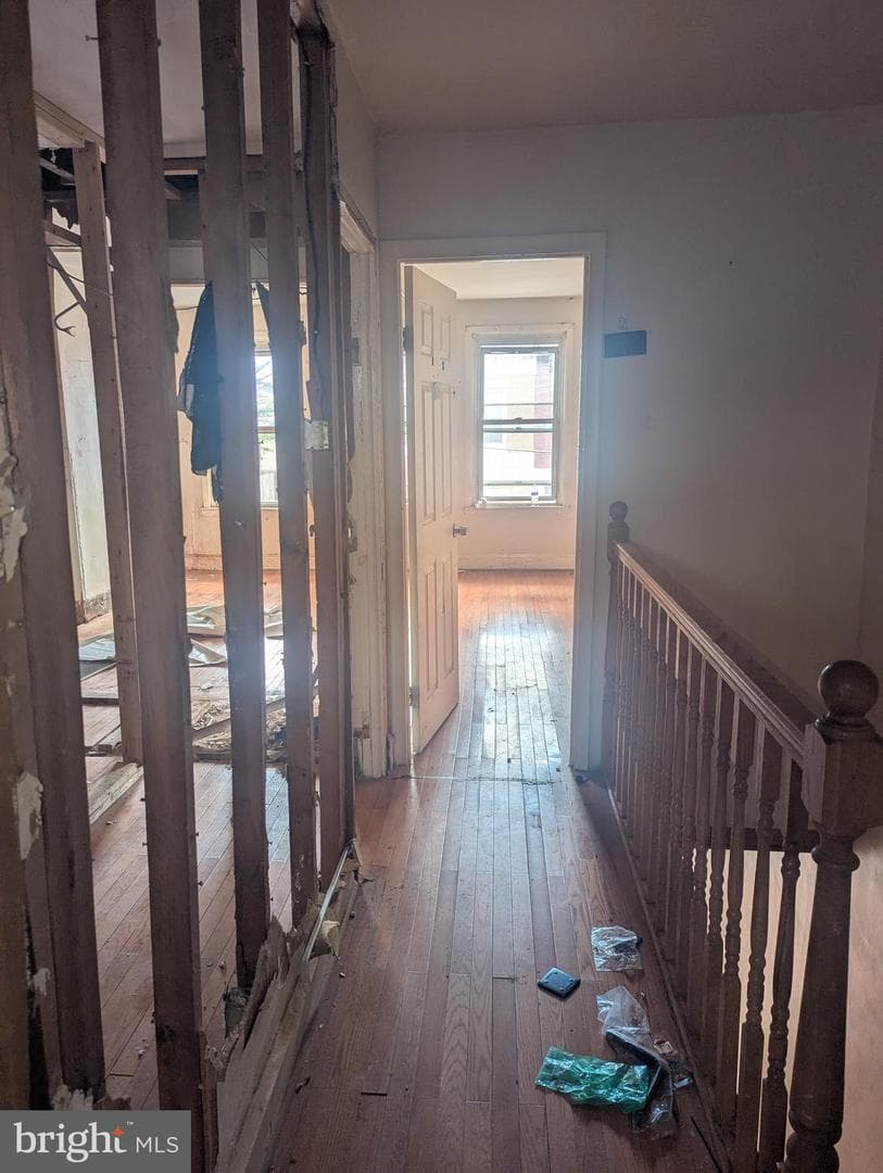2622 Almond St photo 9