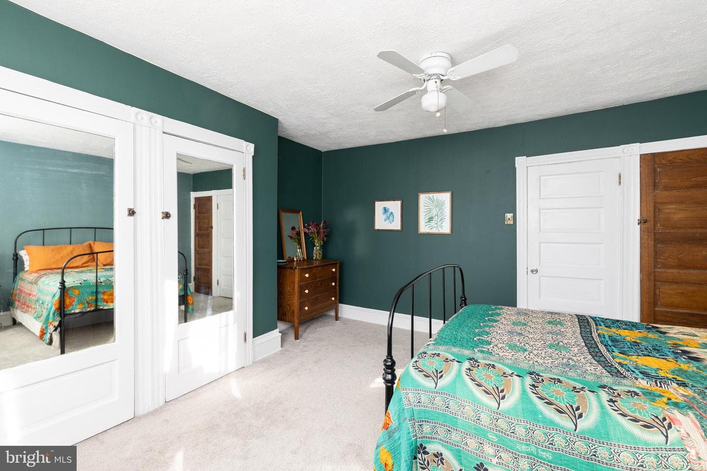 126 W Pomona Street photo 16