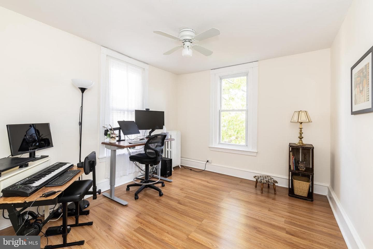 126 W Pomona Street photo 19