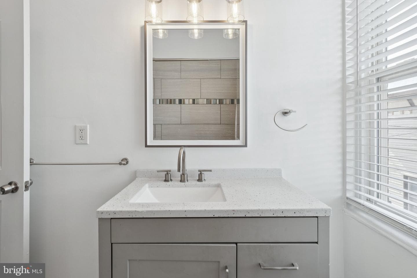 2669 Webb Street photo 21