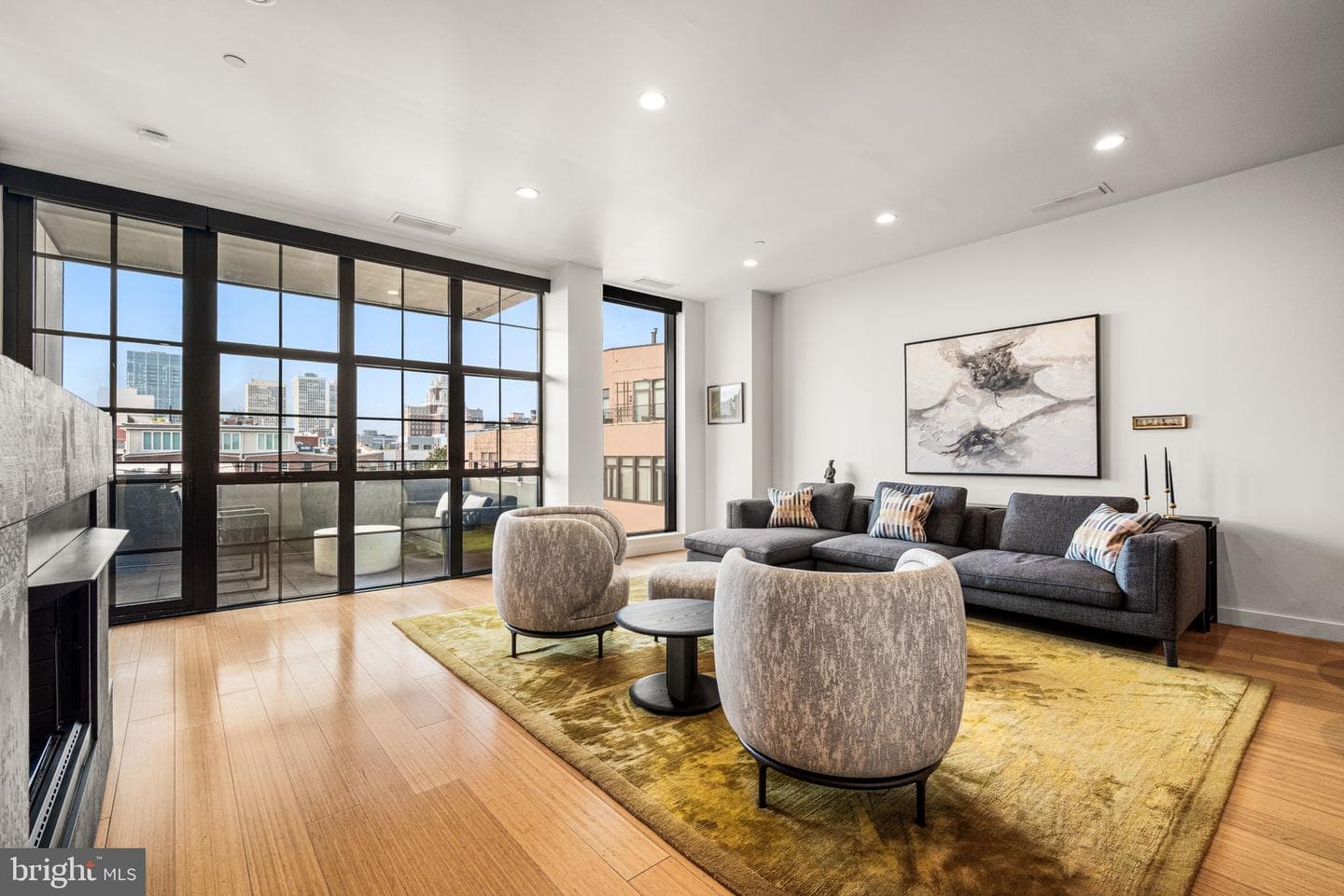 108 Arch Street #504 photo 1