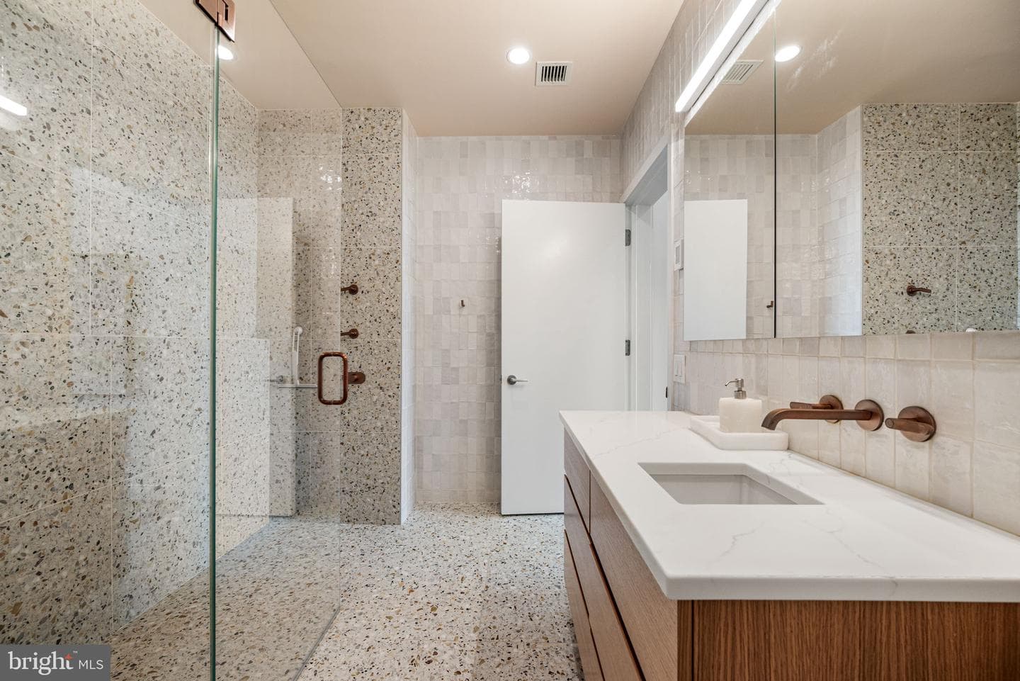 108 Arch Street #504 photo 16