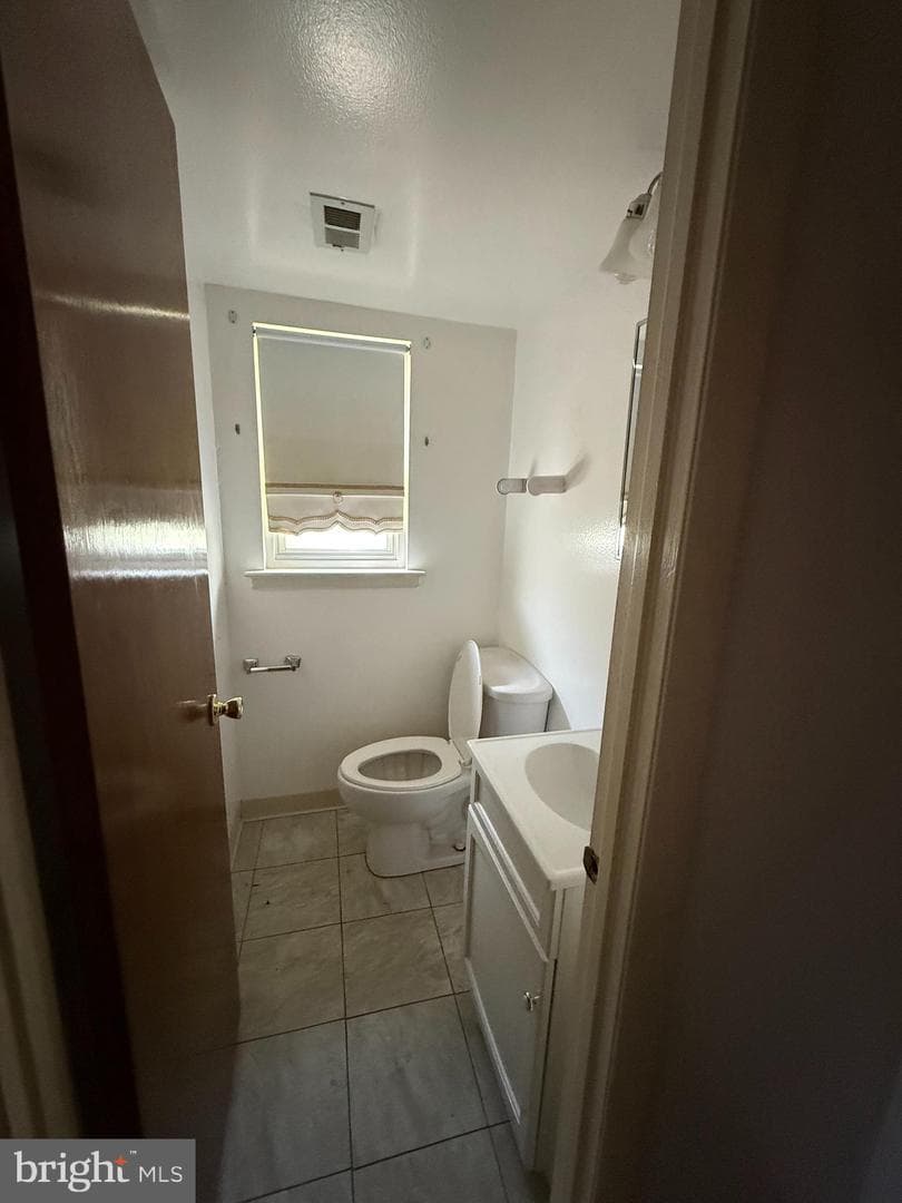 7914 Farnsworth Street photo 21