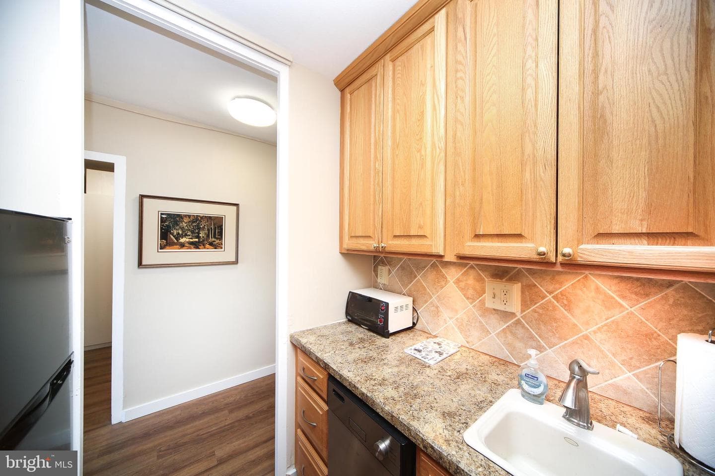 210 Locust Street #21e photo 6