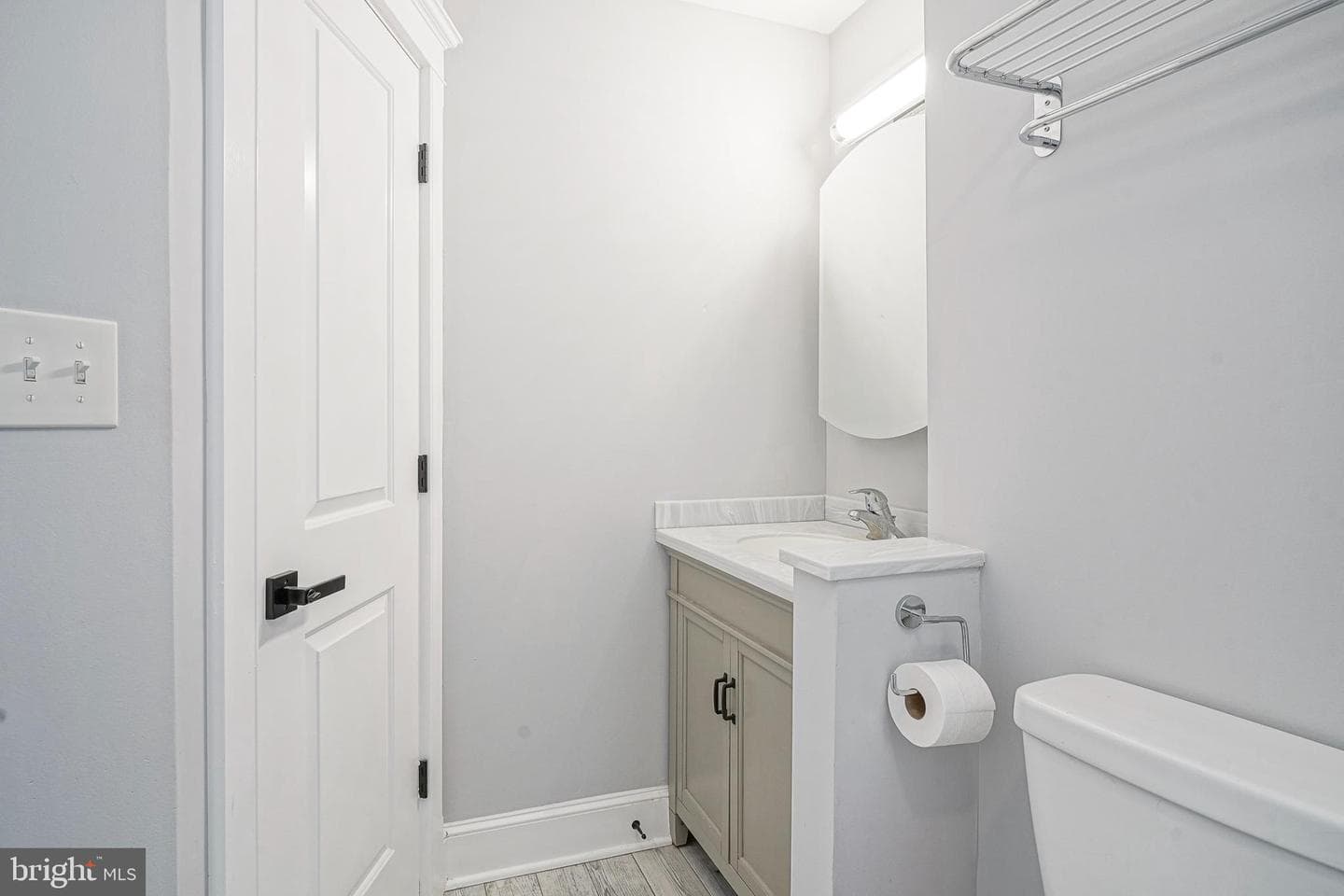 2545 S Warnock Street photo 9