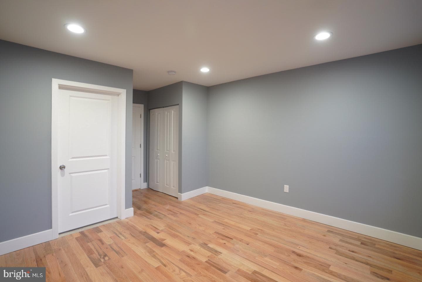4563 Ditman Street photo 18