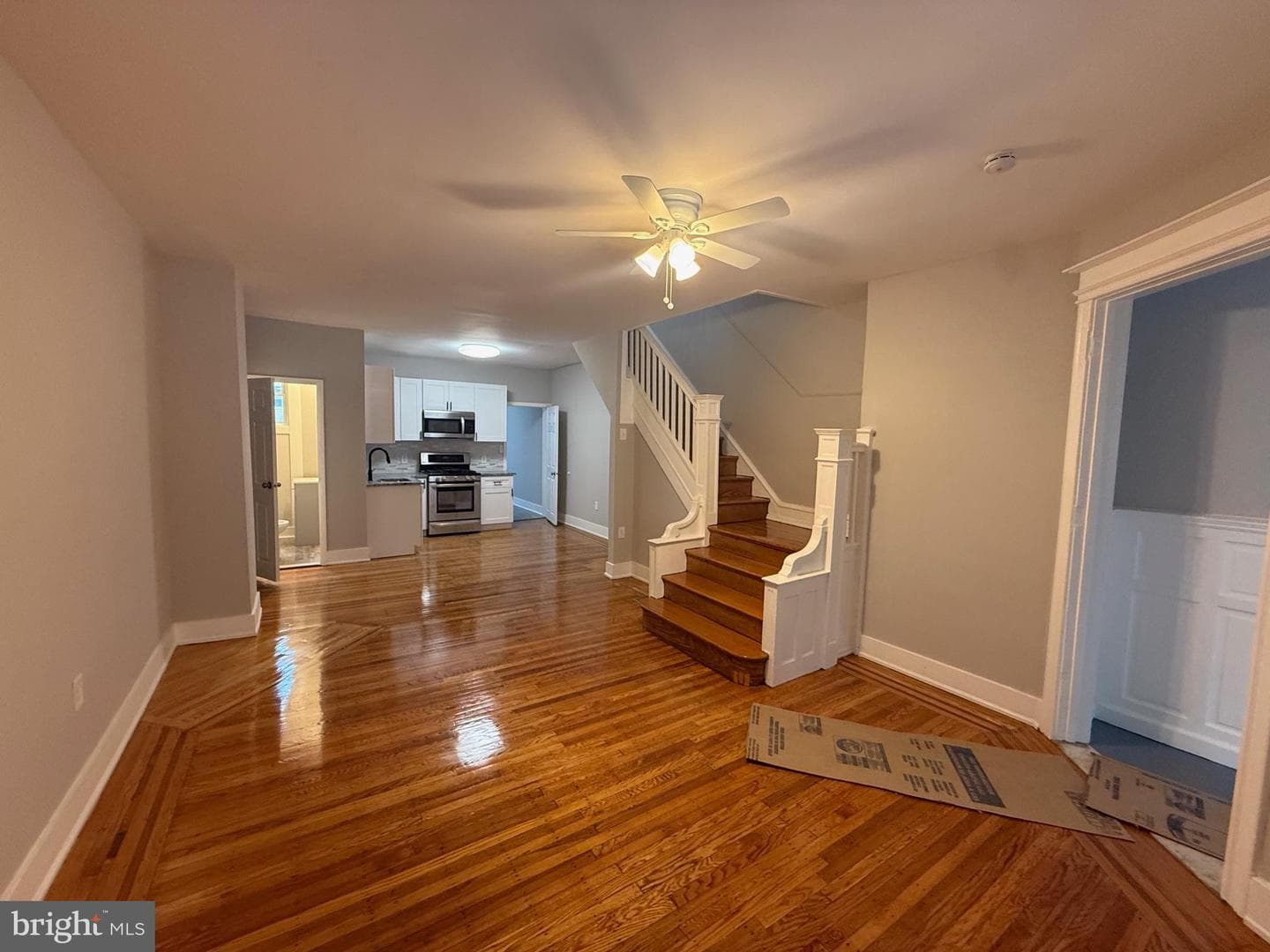 1439 W Olney Avenue photo 5