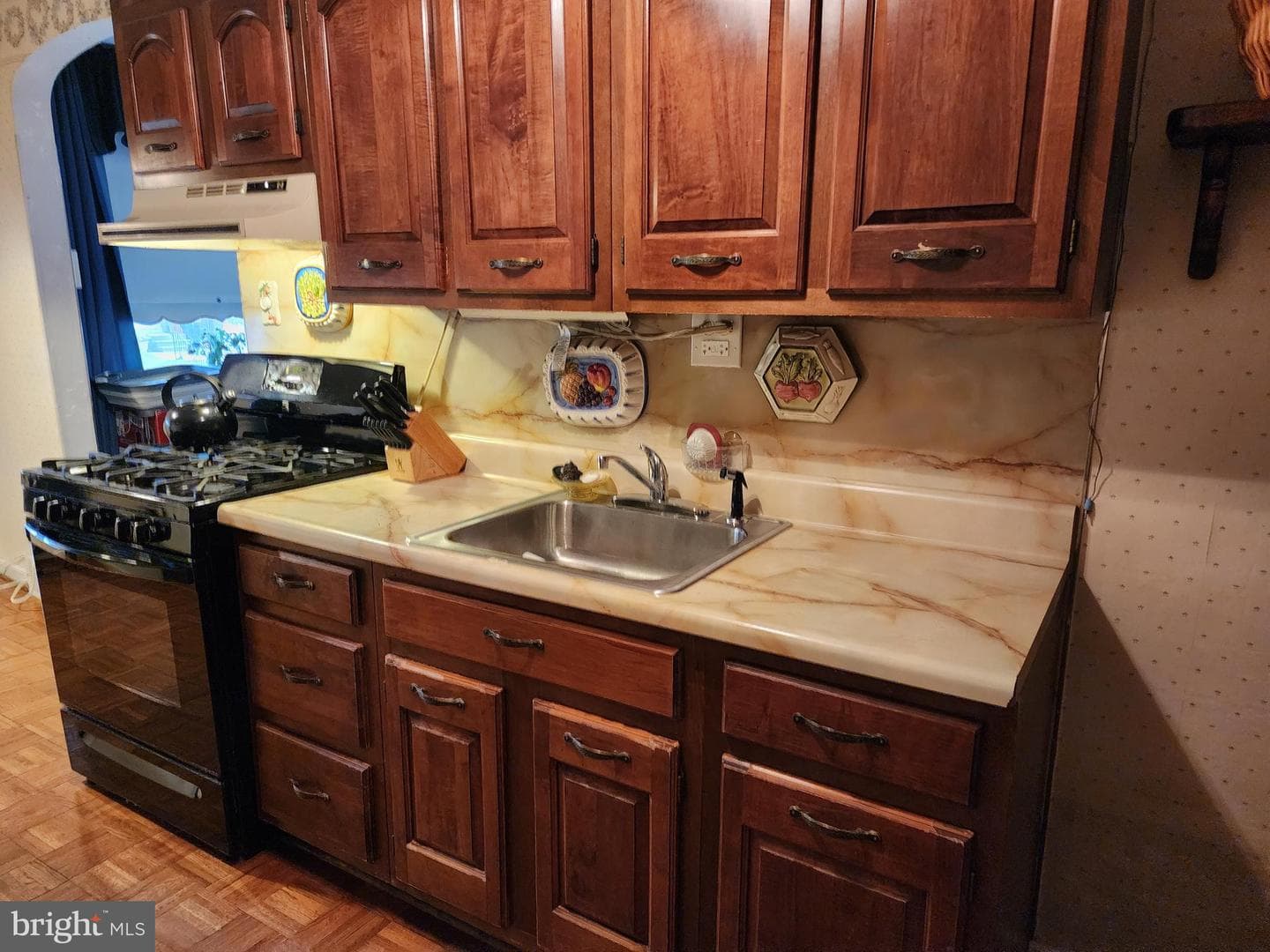 5132 Walker Street photo 11