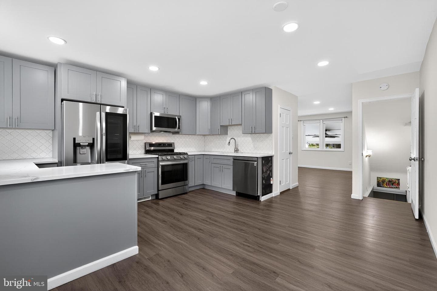 335 Hermitage Street #b photo 10