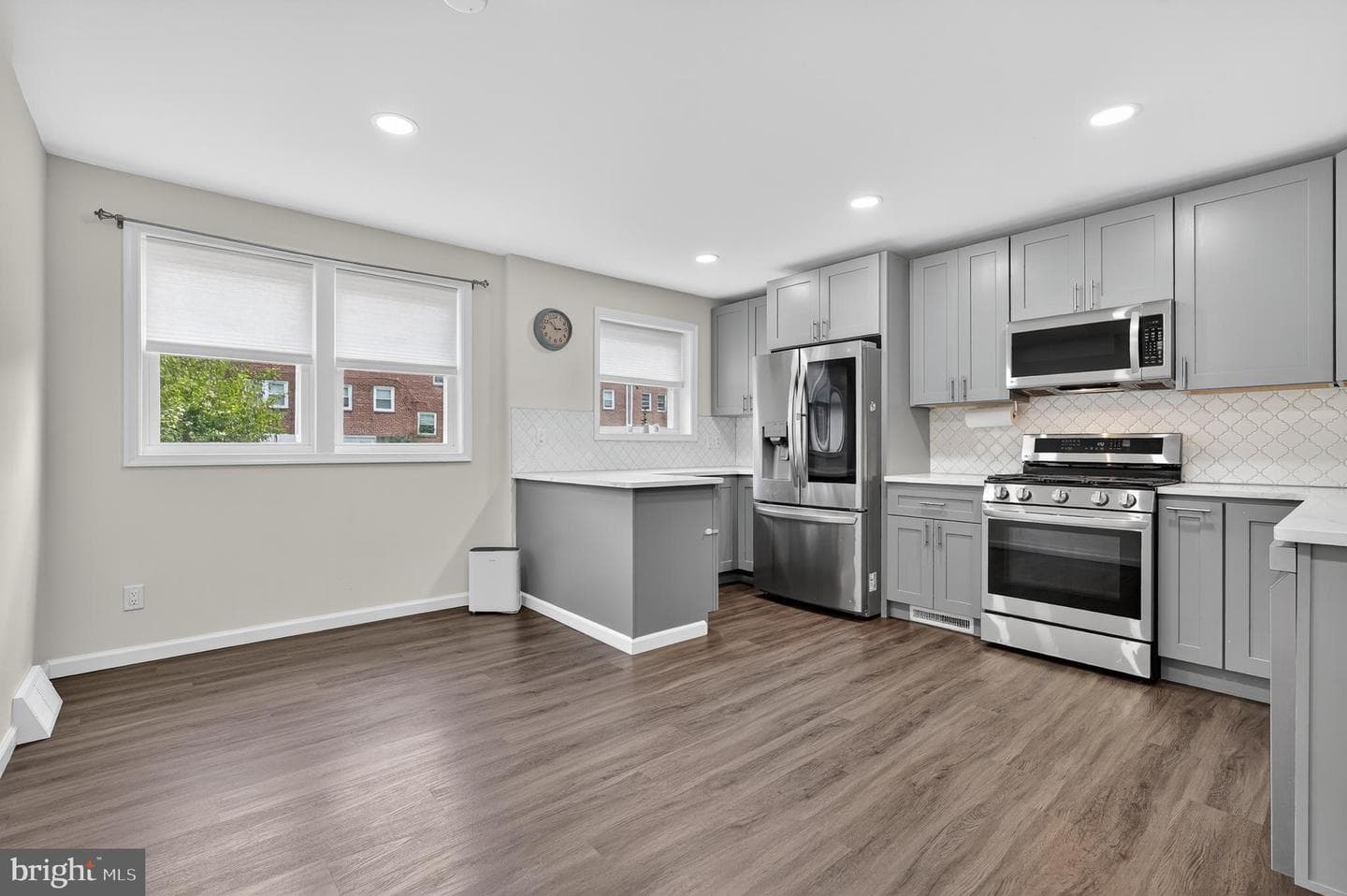 335 Hermitage Street #b photo 25