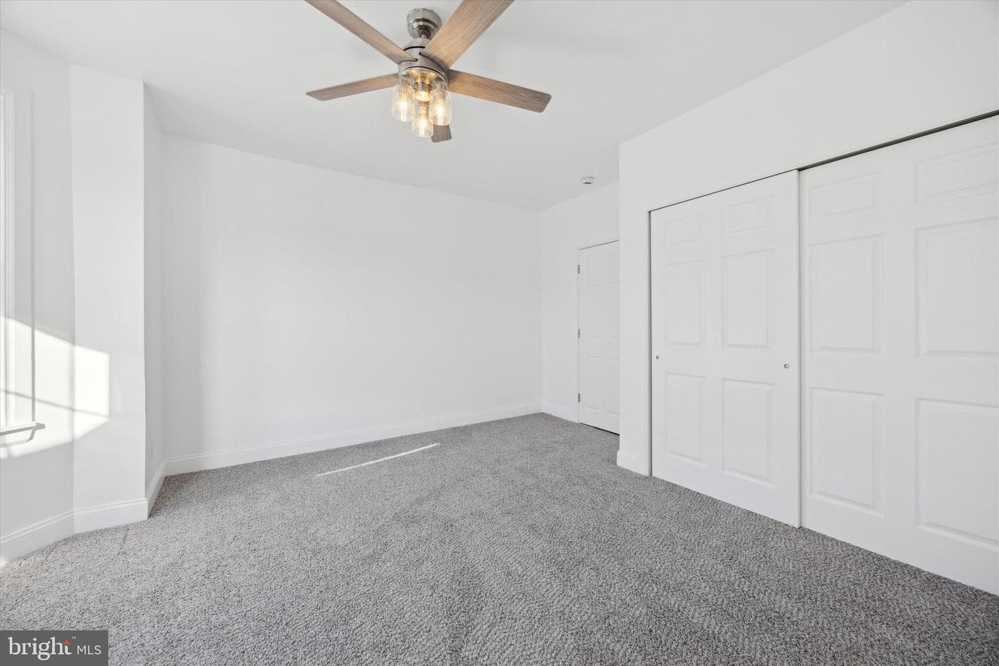 1829 S Alden Street photo 10