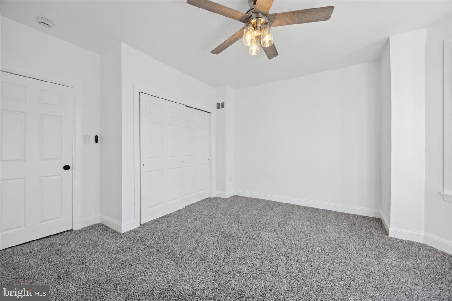 1829 S Alden Street photo 12