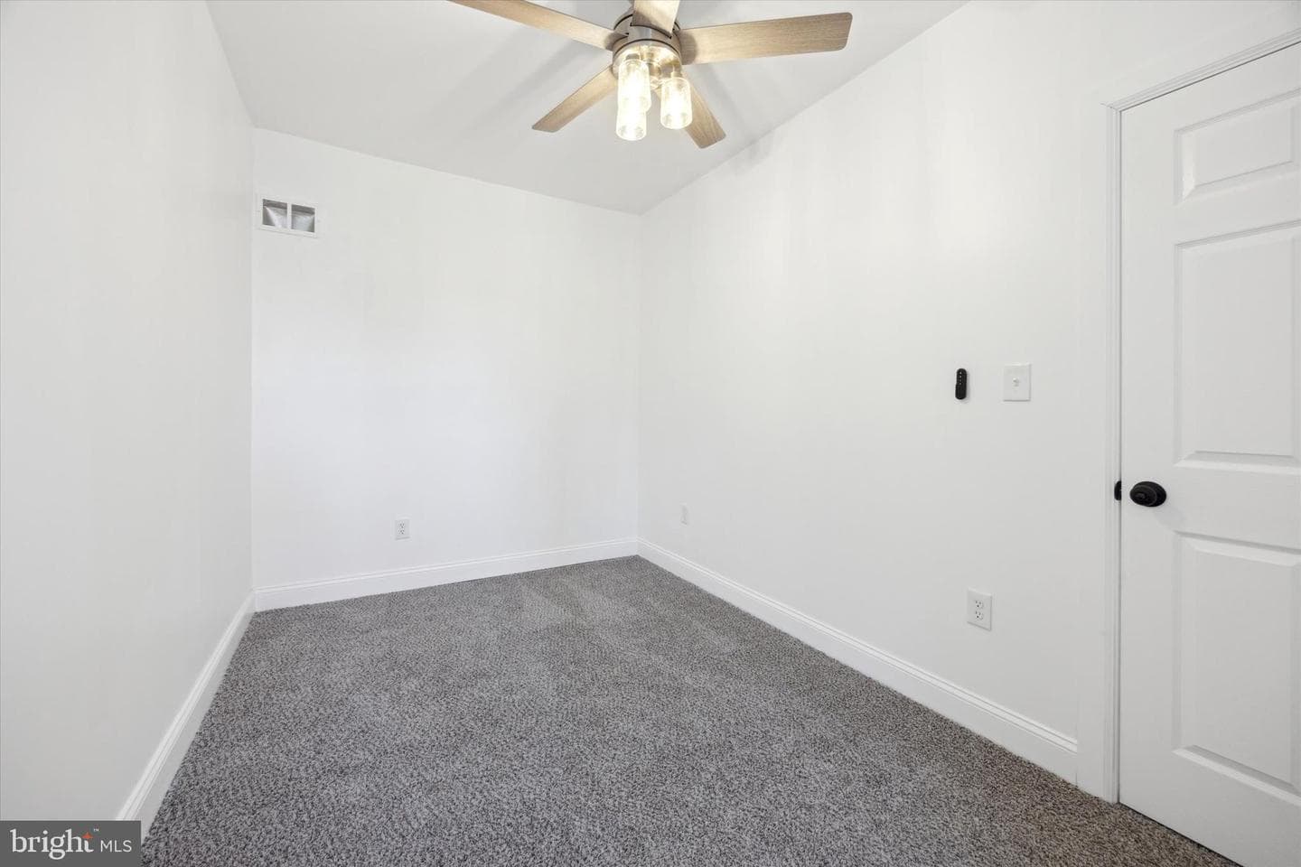1829 S Alden Street photo 14