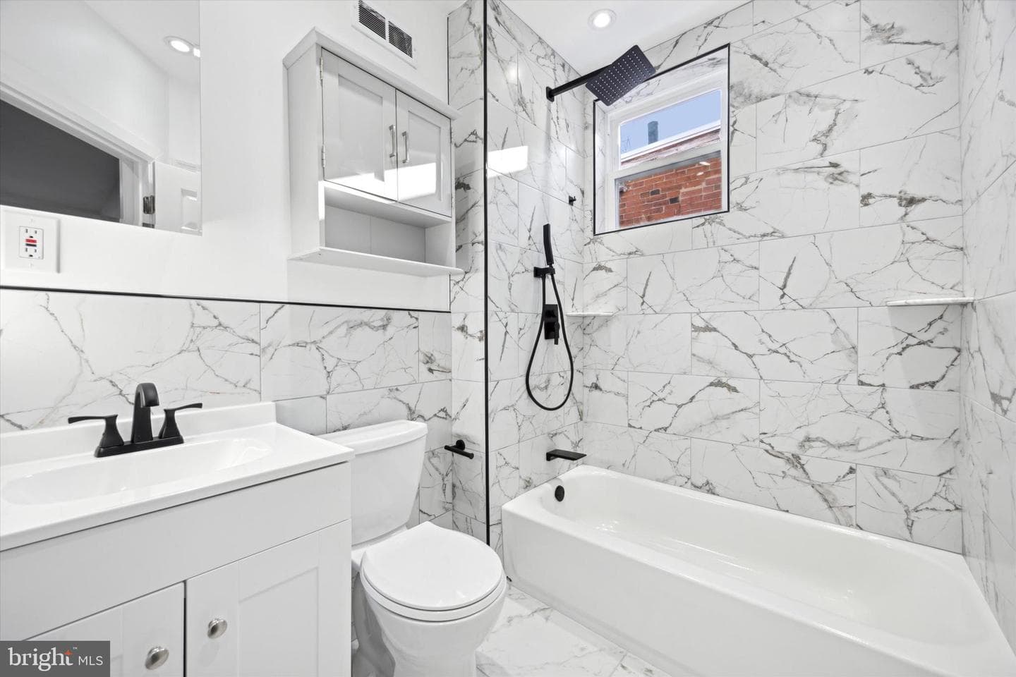 1829 S Alden Street photo 8