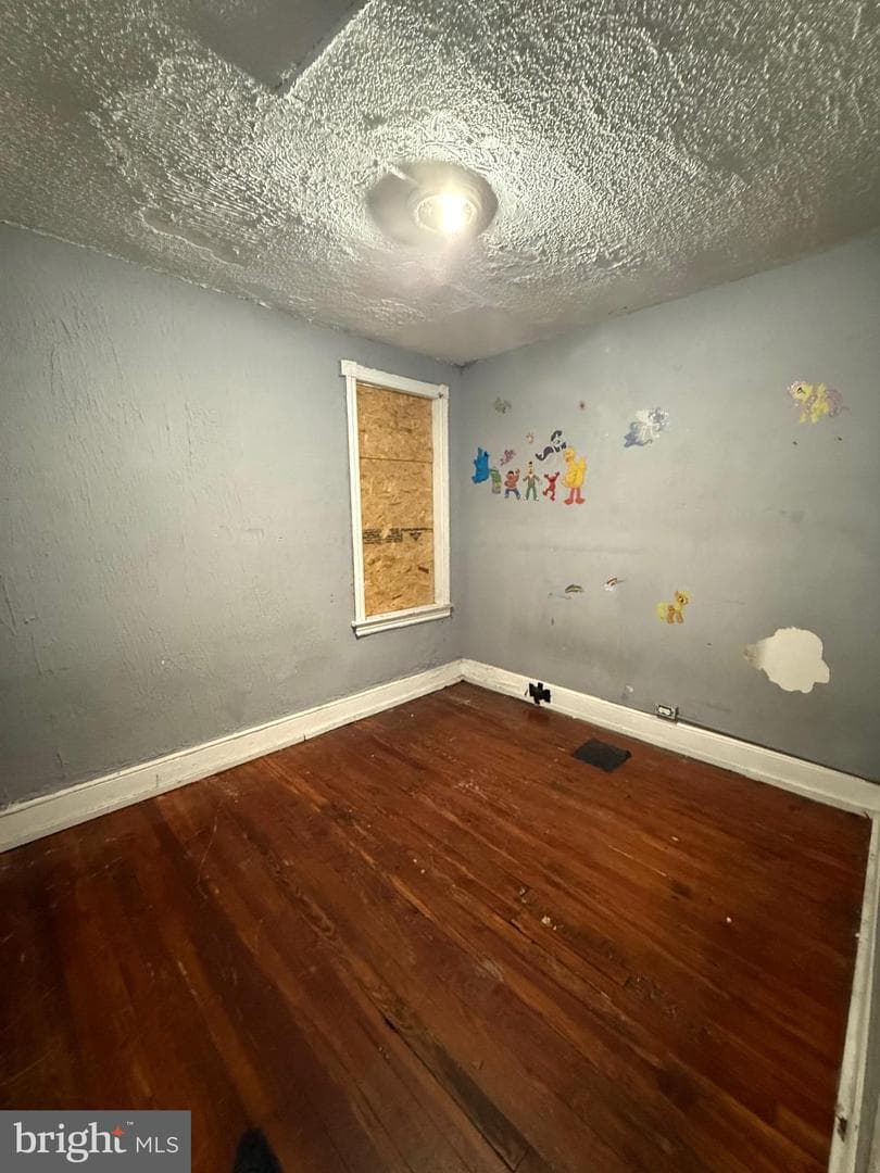 1412 N Hirst Street photo 8