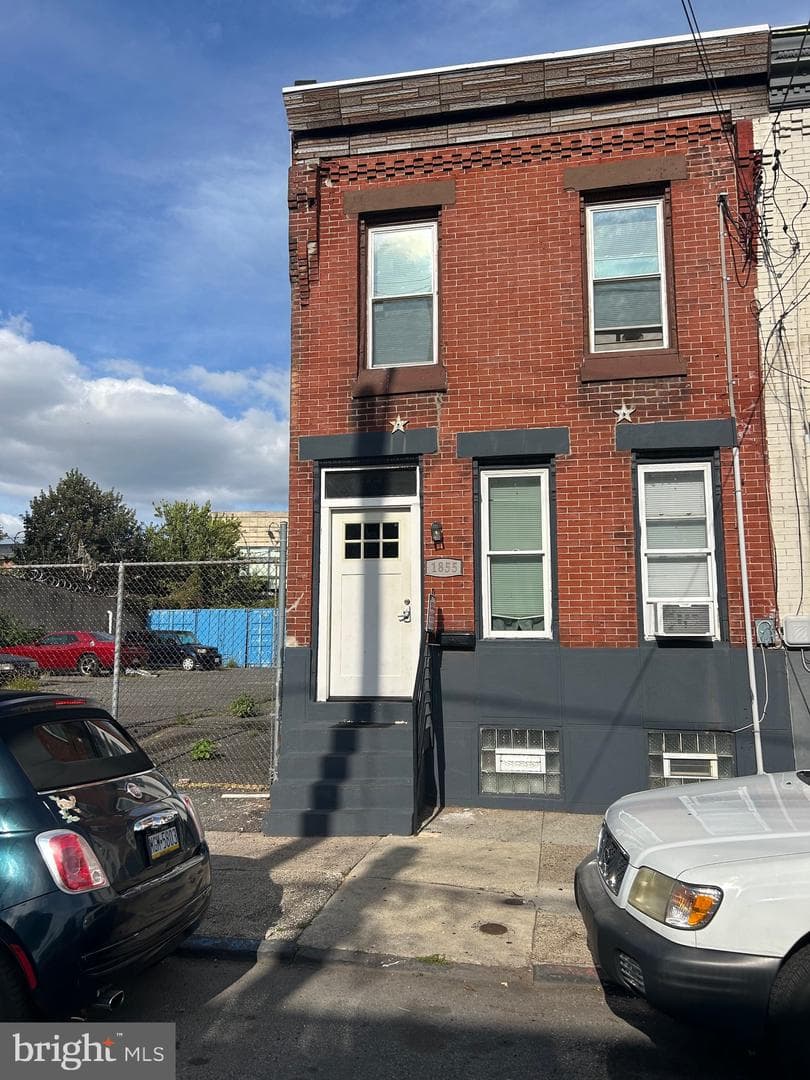 1855 E Orleans Street photo 3