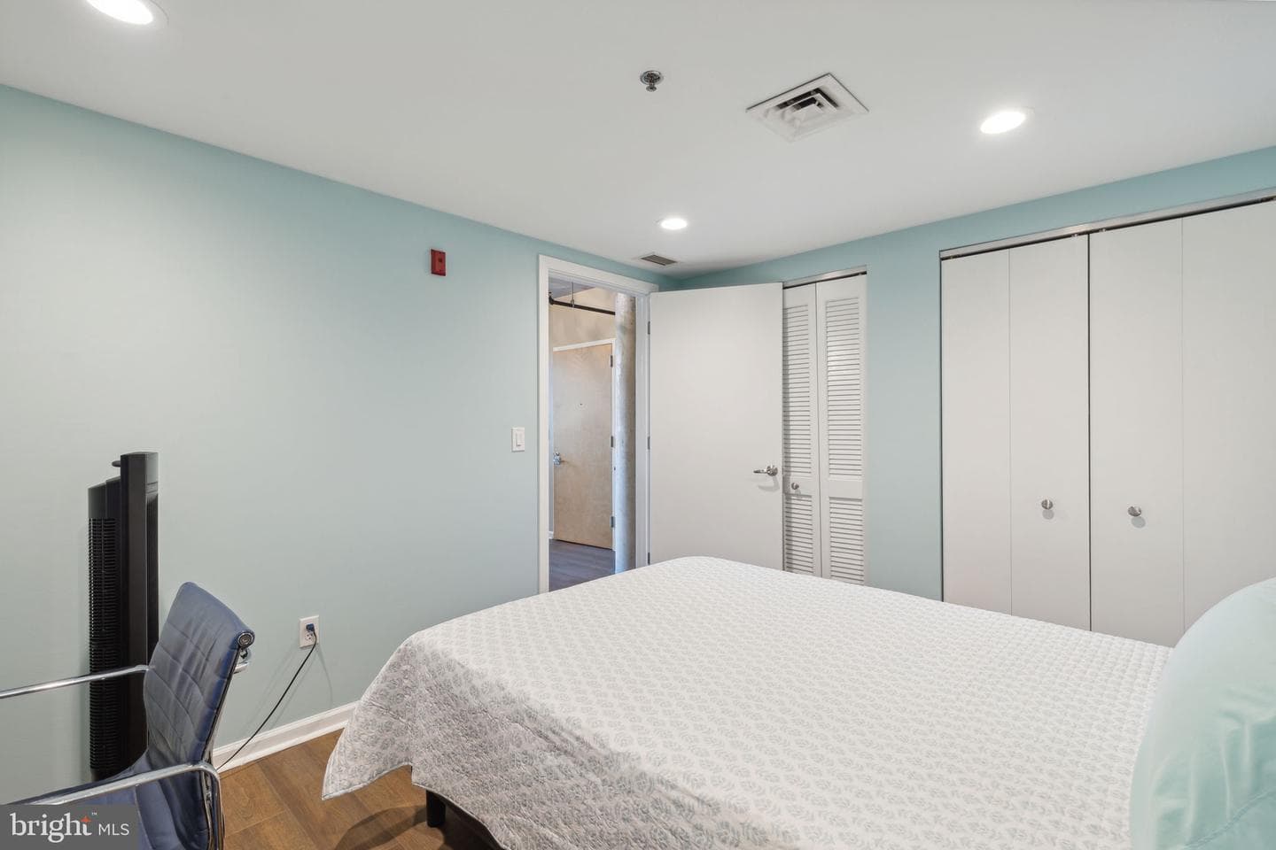 1352 South Street #403 photo 13