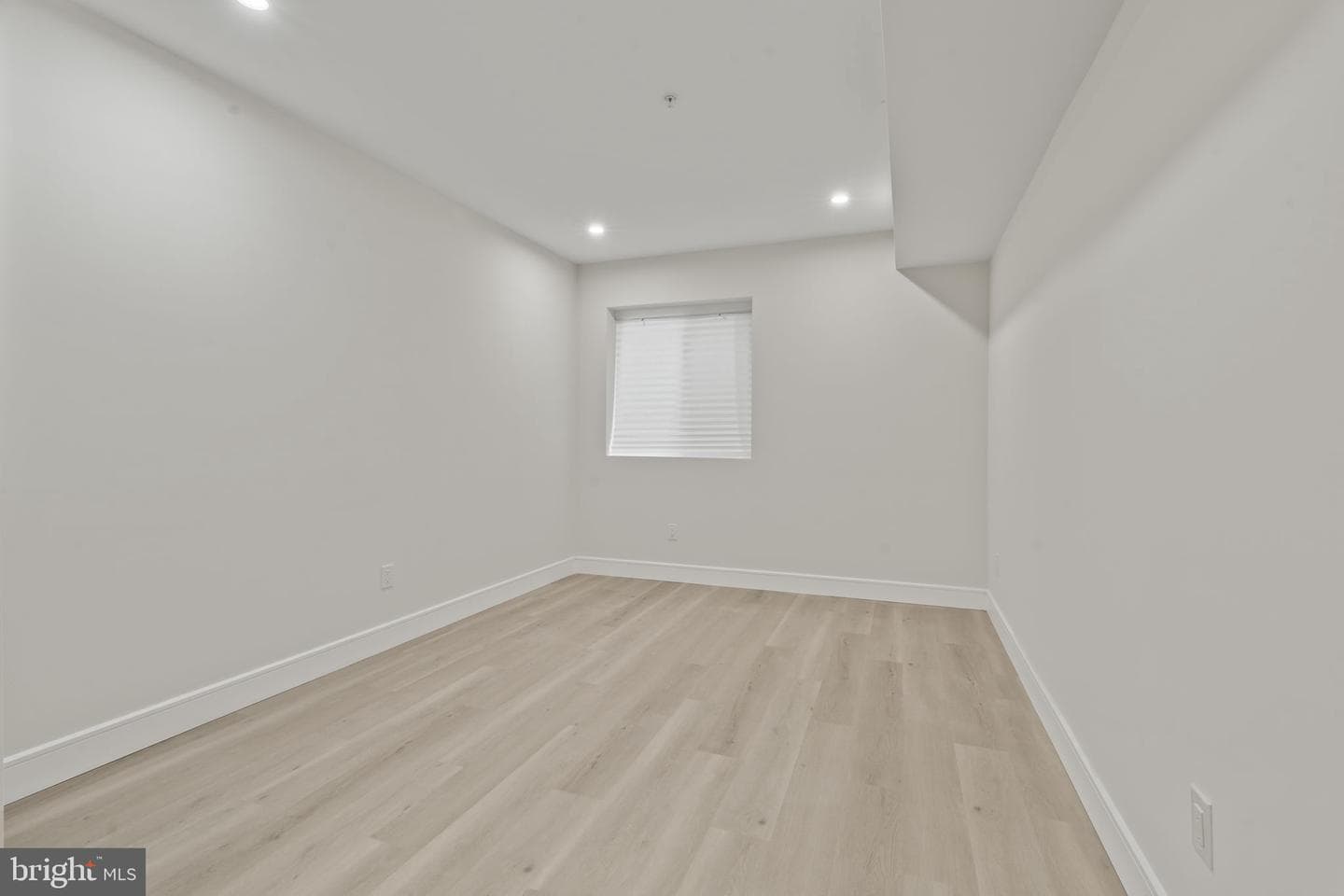 1215 Shackamaxon Street photo 37