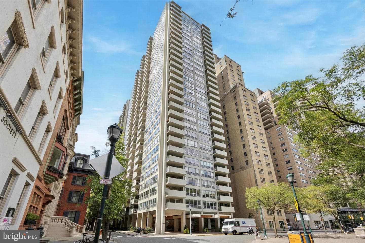 224 W Rittenhouse Square #715a photo 2