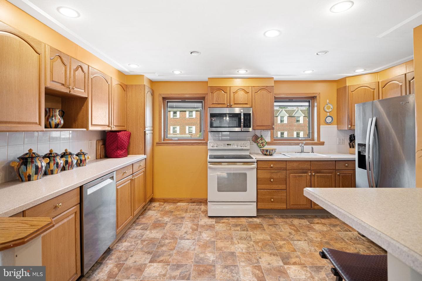2633 Maxwell Street photo 10