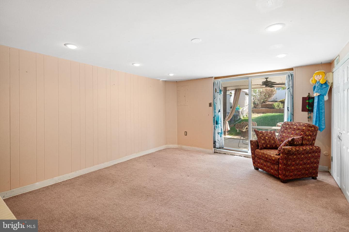 2633 Maxwell Street photo 26