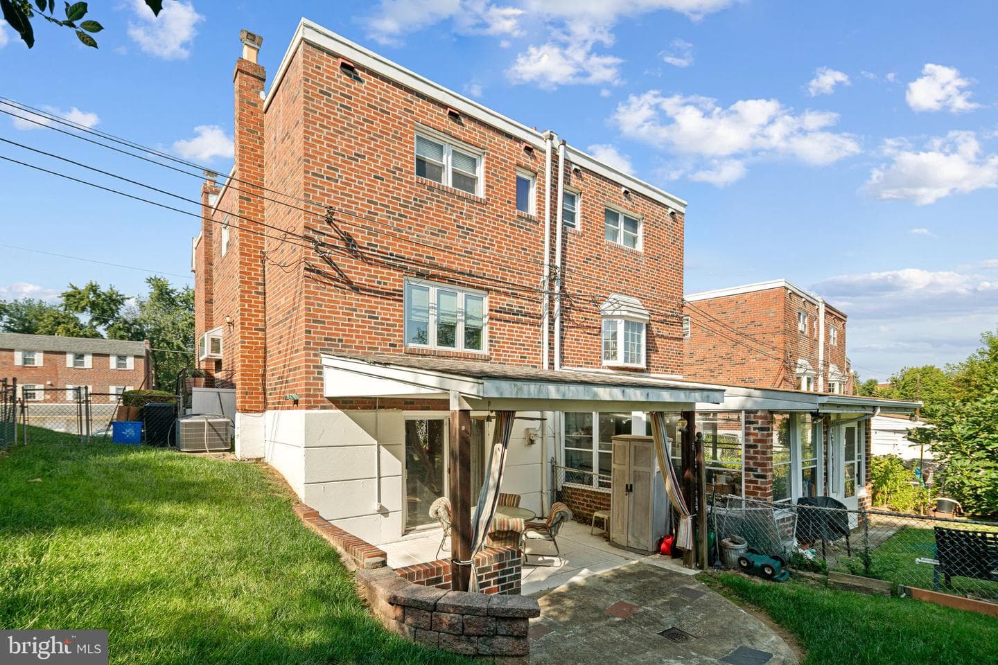 2633 Maxwell Street photo 28