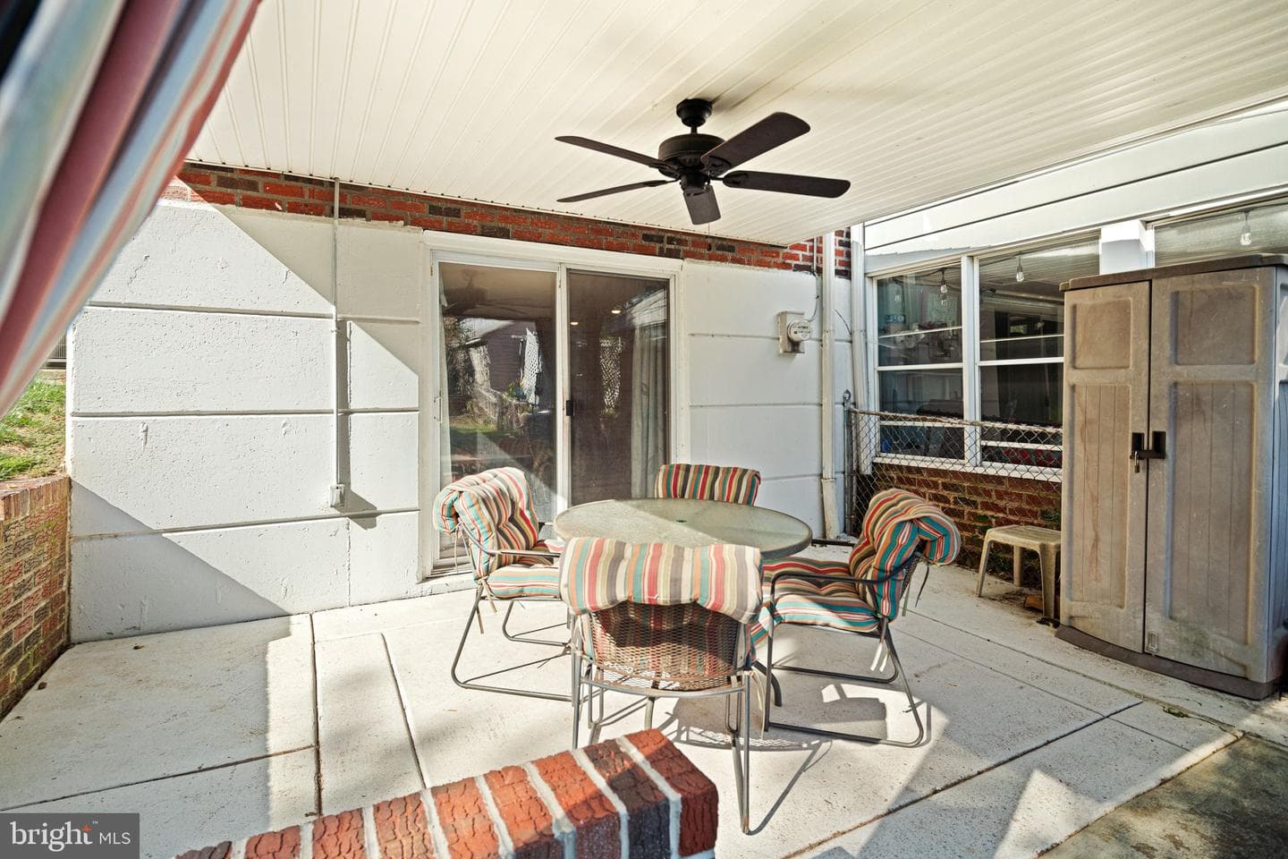 2633 Maxwell Street photo 29