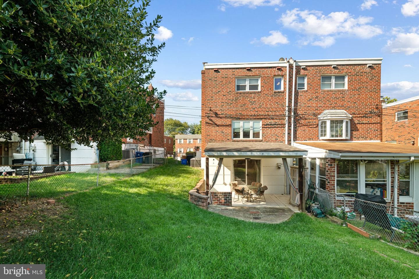 2633 Maxwell Street photo 33